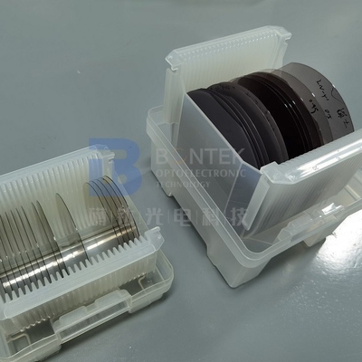 Bolacha do nióbito do lítio do Ra 1nm usada em regiões Próximo-infravermelhas e Meados de-infravermelhas visíveis