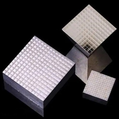 O Ce lubrificou a cintilação Crystal Nuclear Physics And Medicine e Ray Detection de LYSO