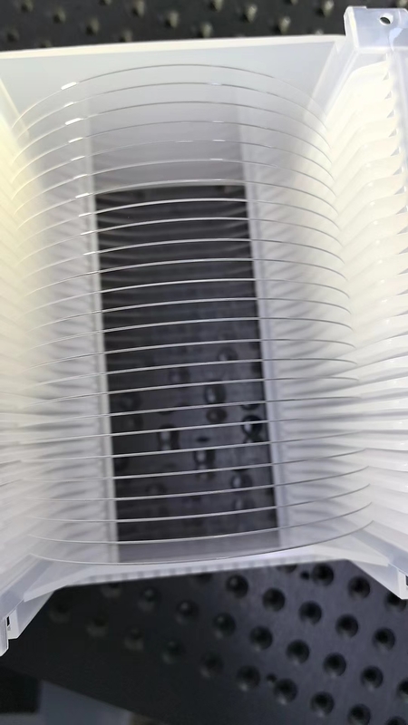 Wafer de sílica fundida para fabricação de semicondutores de alta precisão