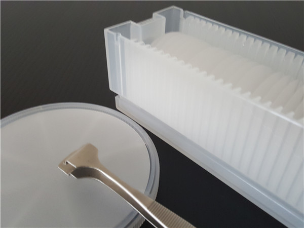 Escolha preferida para dispositivos semicondutores LEDs e eletrônicos de alta temperatura com wafers de safira