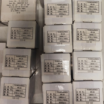Em placas piezoelétricas cortadas de quartzo da bolacha para osciladores das microbalança